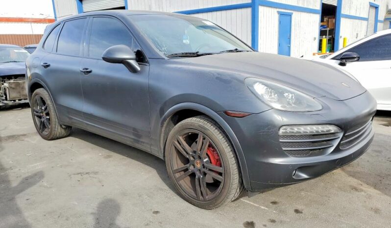 
								2013 Porsche Cayenne full									