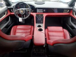 
										2022 Porsche Taycan full									