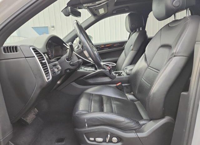 
								2021 Porsche Cayenne full									