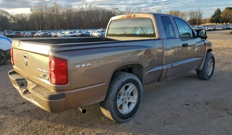 
								2010 Dodge Dakota full									