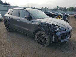 
										2019 Porsche Cayenne full									