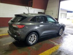 
										2020 Ford Escape se full									