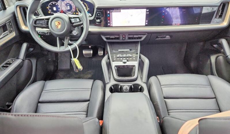 
								2025 Porsche Cayenne full									
