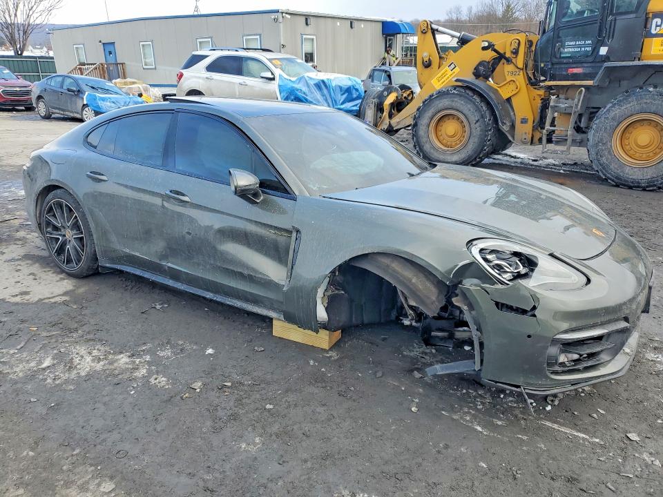 2023 Porsche Panamera