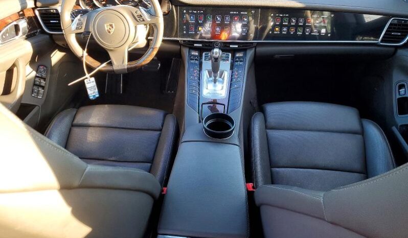 
								2016 Porsche Panamera full									