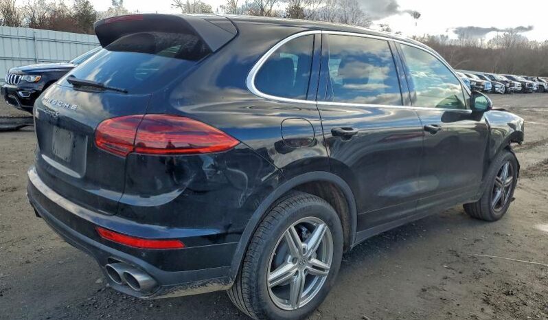 
								2015 Porsche Cayenne full									