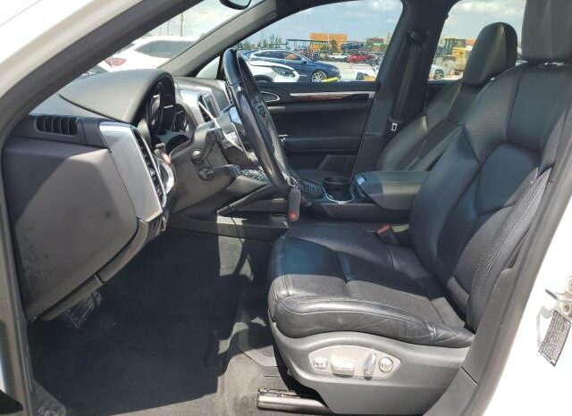 
								2017 Porsche Cayenne full									