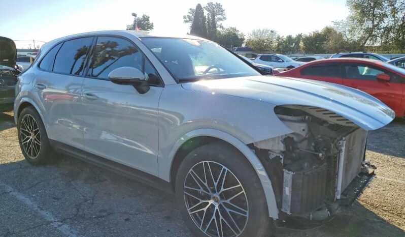 
								2024 Porsche Cayenne full									