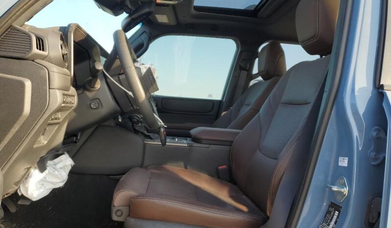 
								2025 Toyota Land cruiser full									