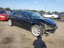 
										2018 Tesla Model 3 full									