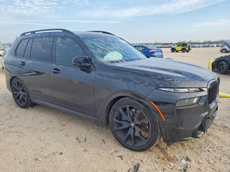 2026 BMW X7