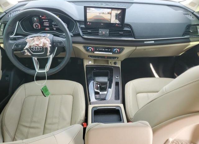 
								2022 Audi Q5 full									