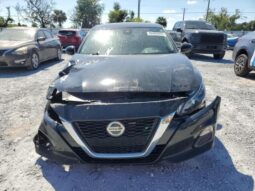 
										2021 Nissan Altima s full									