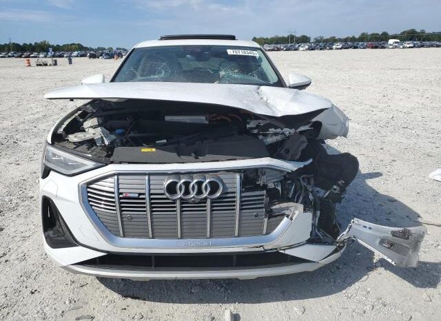 
								2021 Audi E-tron full									