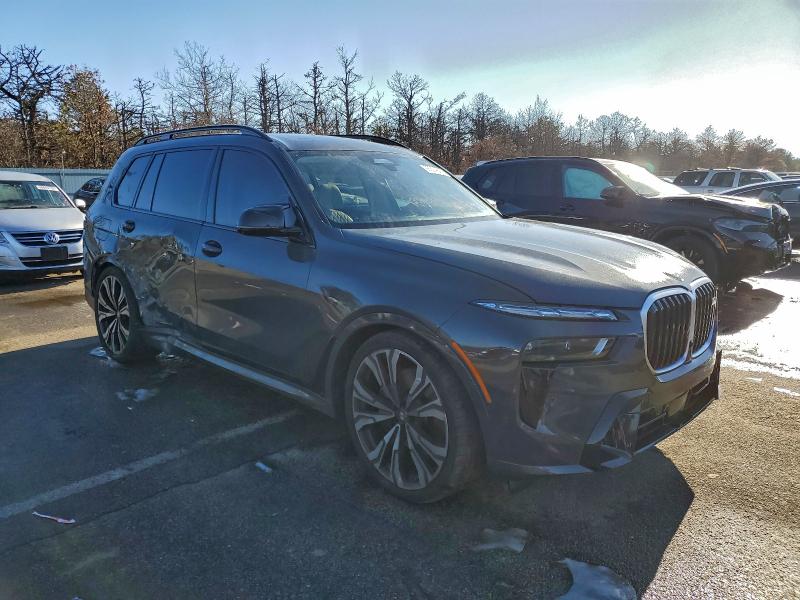 2025 BMW X7