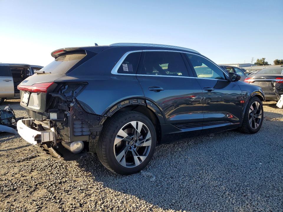 2022 Audi E-tron