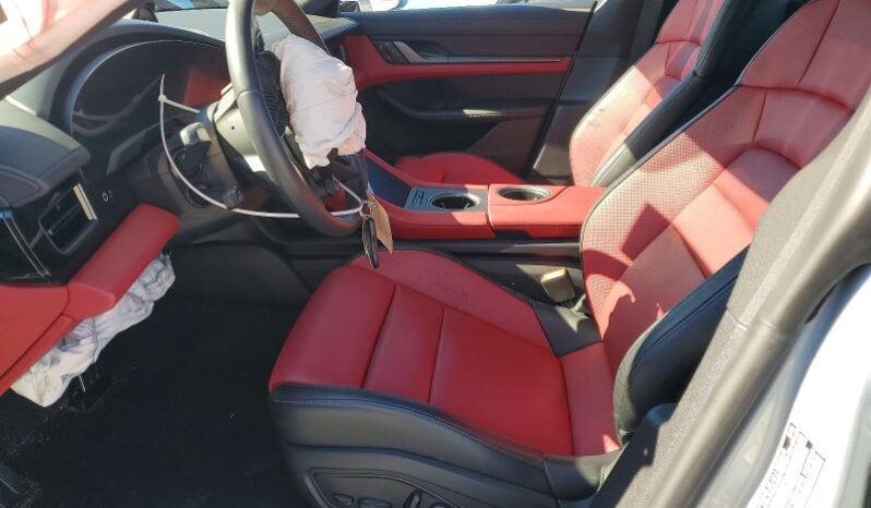 
								2025 Porsche Taycan full									