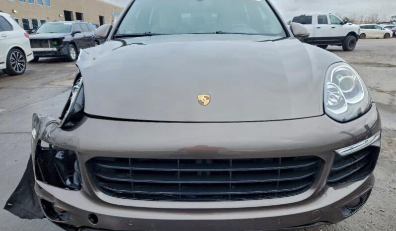 
								2016 Porsche Cayenne full									