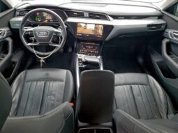 
										2021 Audi E-tron full									