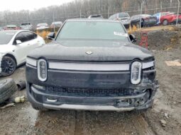 
										2023 Rivian R1s full									