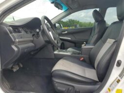 
										2014 Toyota Camry l full									