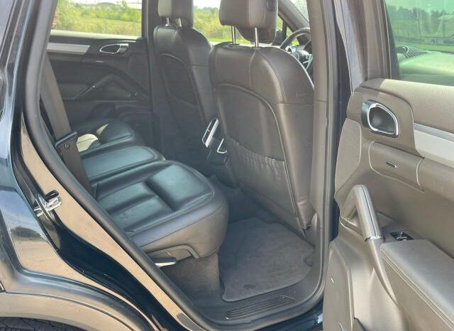 
								2016 Porsche Cayenne full									