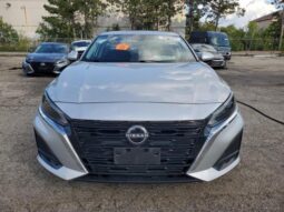 
										2023 Nissan Altima s full									