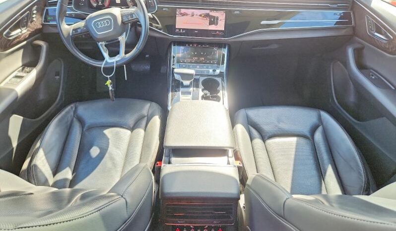 
								2019 Audi Q8 full									