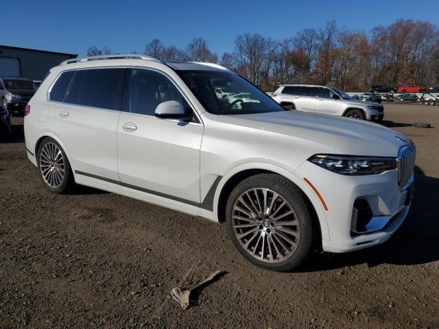 2022 BMW X7