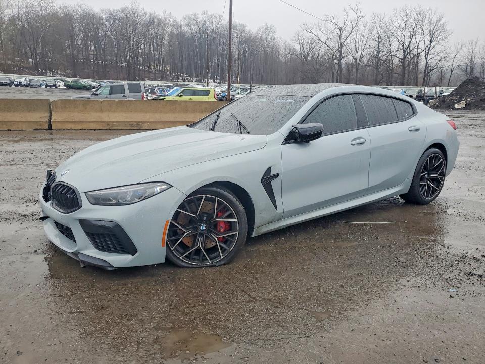 2025 BMW M8