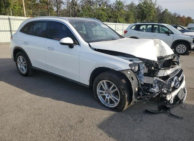 
								2025 Mercedes-benz Glc 300 4m full									