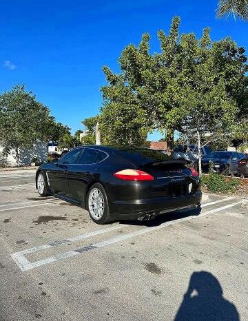 
								2011 Porsche Panamera full									