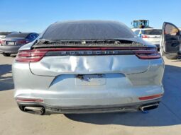 
										2018 Porsche Panamera full									