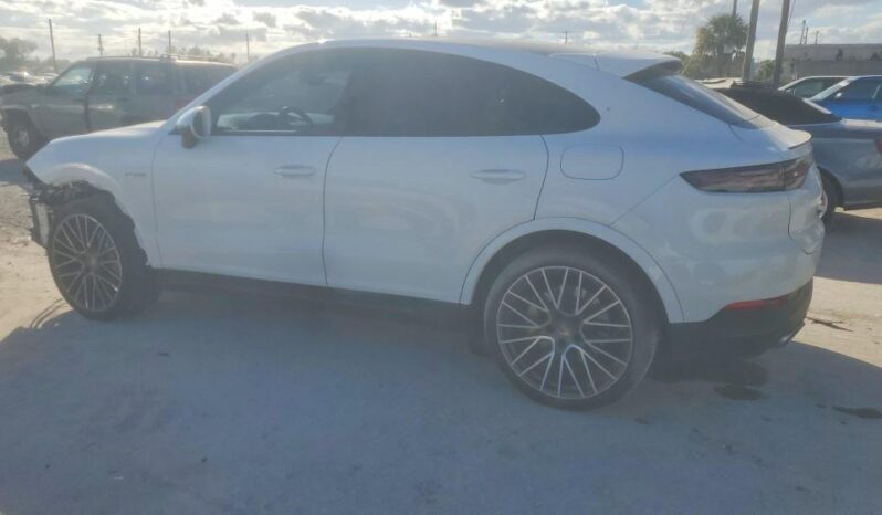 
								2022 Porsche Cayenne full									