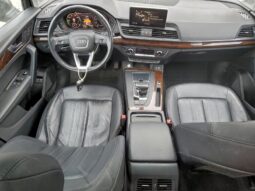 
										2020 Audi Q5 full									
