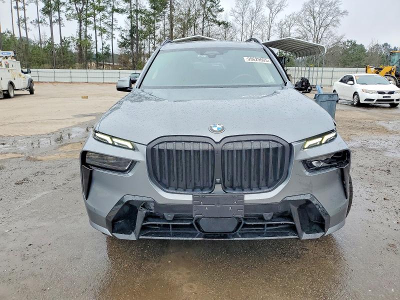 2024 BMW X7