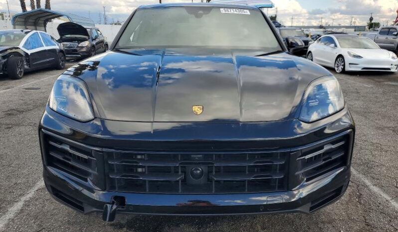 
								2024 Porsche Cayenne full									