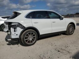 
										2023 Porsche Cayenne full									