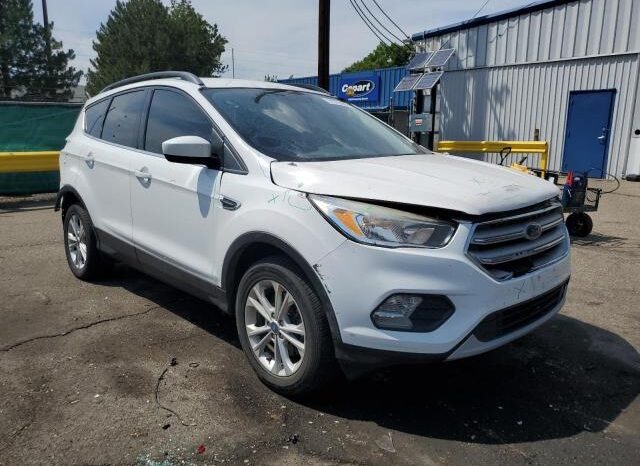 
								2018 Ford Escape se full									
