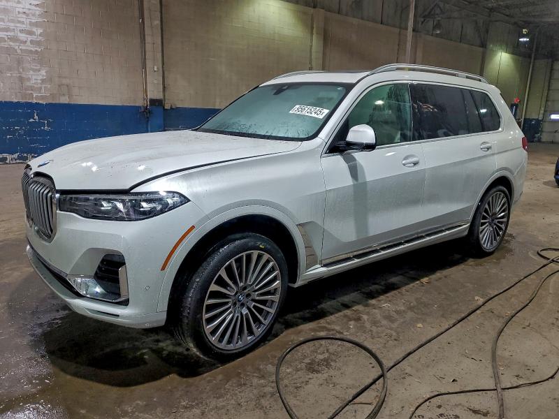 2022 BMW X7
