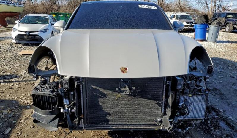 
								2020 Porsche Cayenne full									