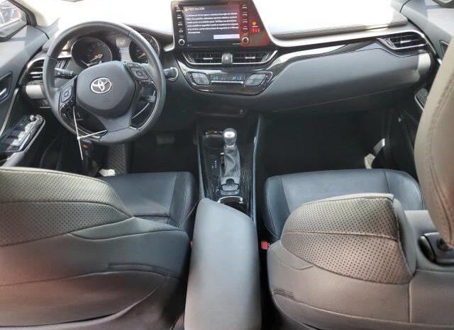 
								2021 Toyota C-hr full									