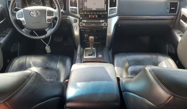 
								2013 Toyota Land cruiser full									