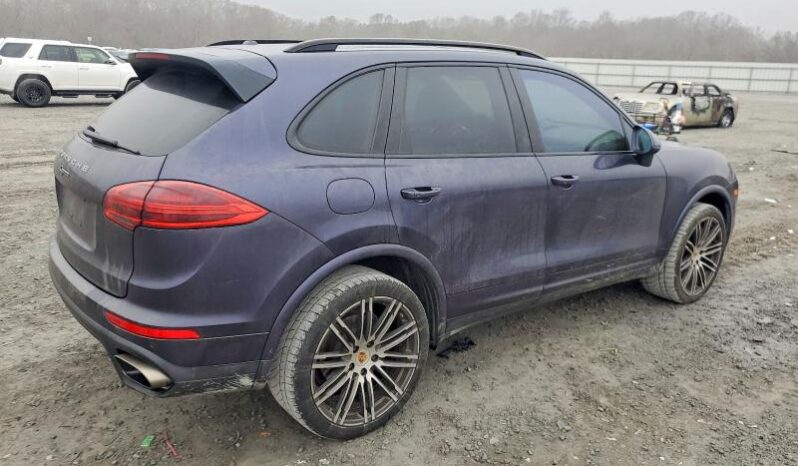 
								2017 Porsche Cayenne full									