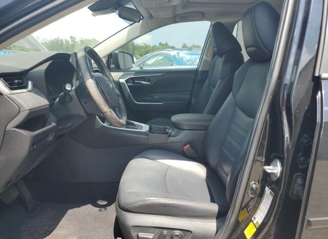 
								2019 Toyota Rav4 full									
