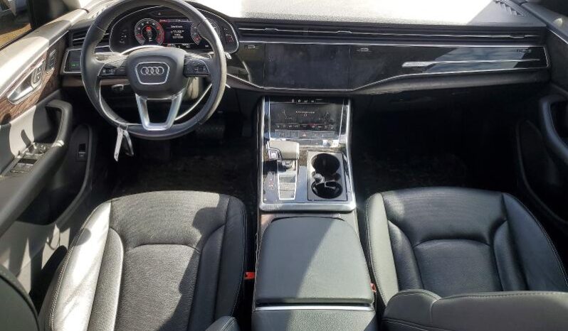 
								2020 Audi Q8 full									