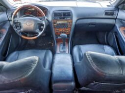 
										2001 Lexus Es 300 full									