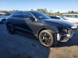 
										2022 Audi Q8 full									