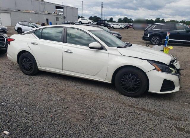 
								2023 Nissan Altima s full									