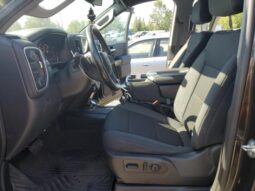 
										2021 Chevrolet Silverado full									